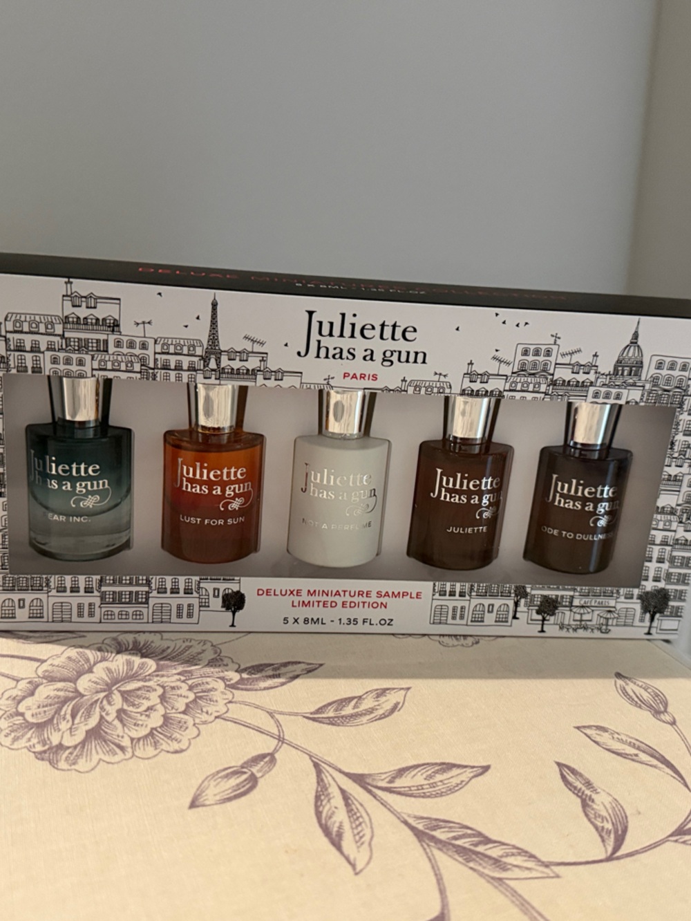 Juliette has a gun Deluxe Miniature Sample - Limited Edition